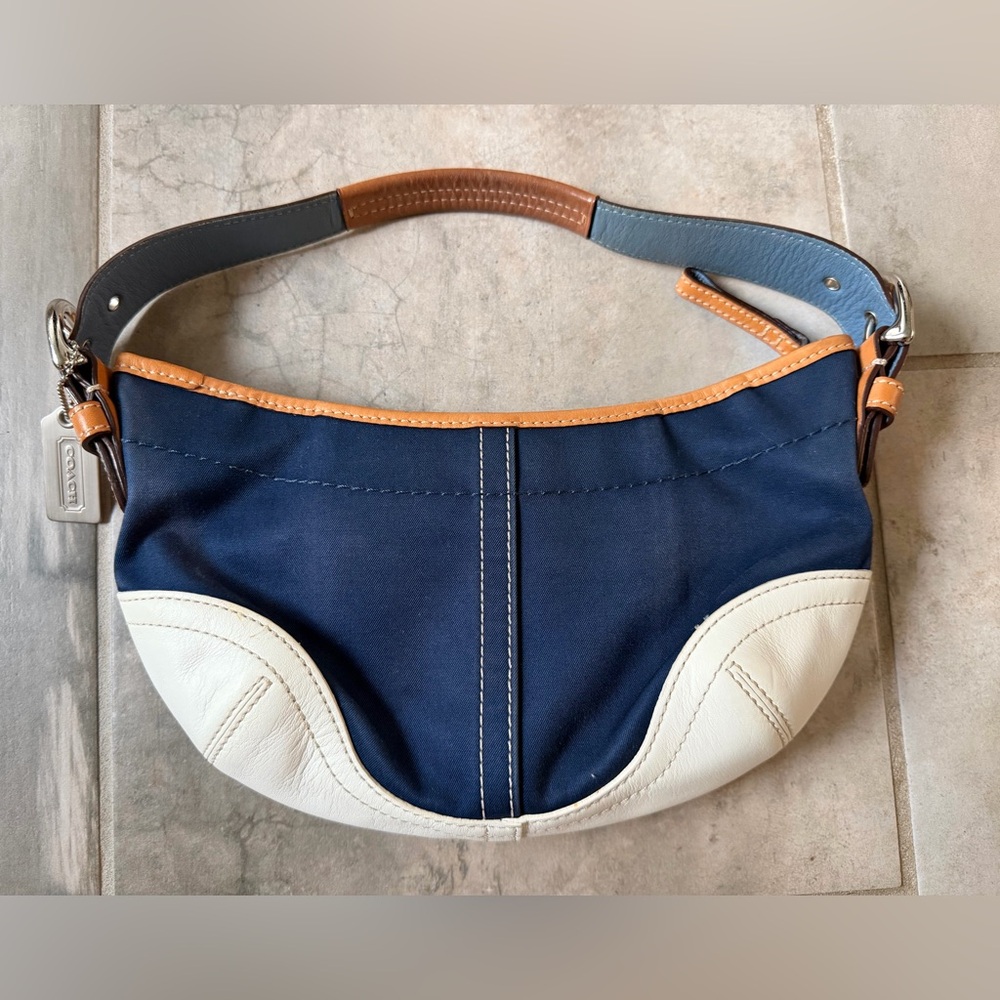 Vintage Coach White & Canvas Blue Leather Trim Hobo Purse Handbag Daisy 4431